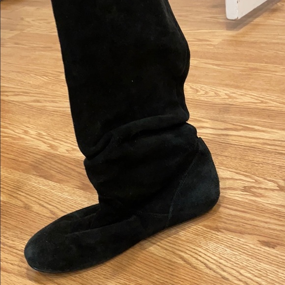 Boots - Picture 2 of 3